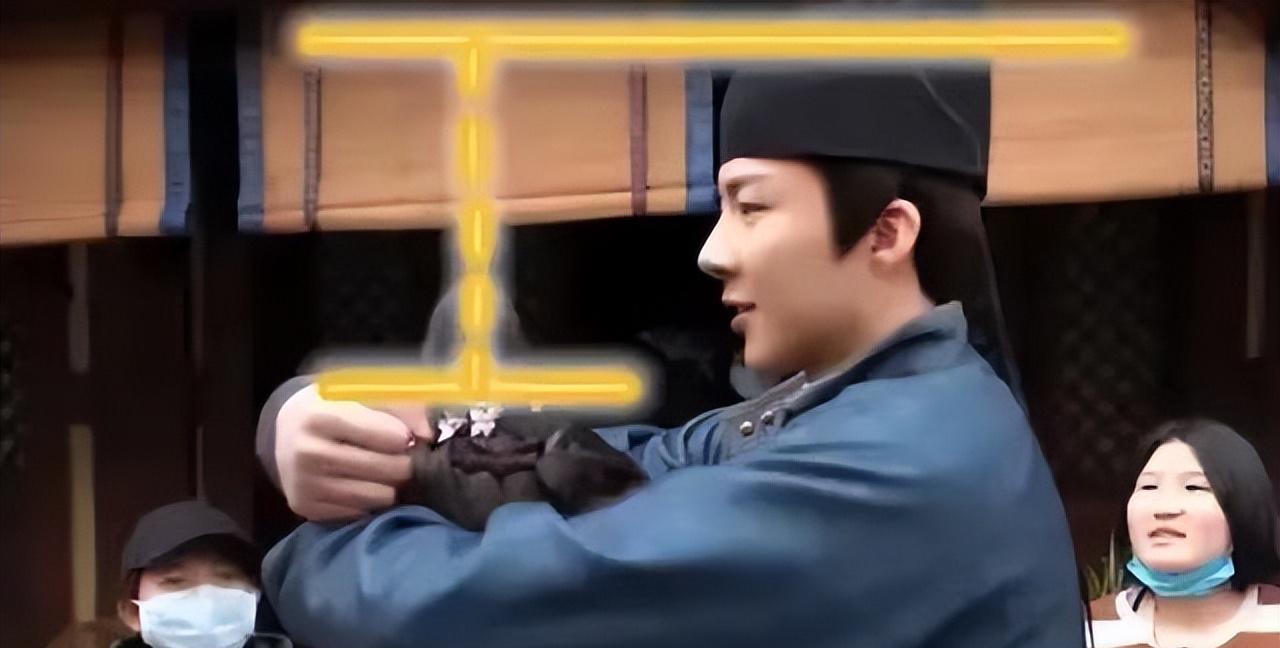 明星真实身高_163身高的女明星_赵露思身高测量