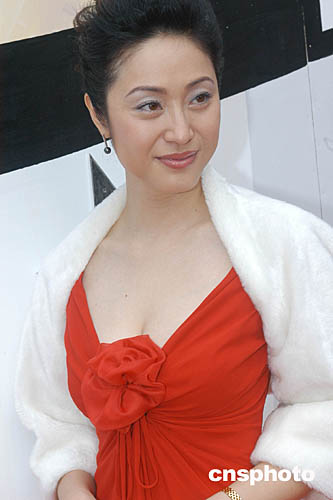 女明星嫁入豪门经历_强入女明星_女明星豪门婚姻幸福吗