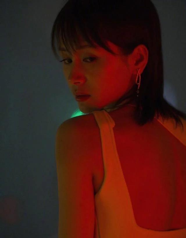 健身狂魔女艺人_张天爱健身日常_娱乐圈 健身  明星