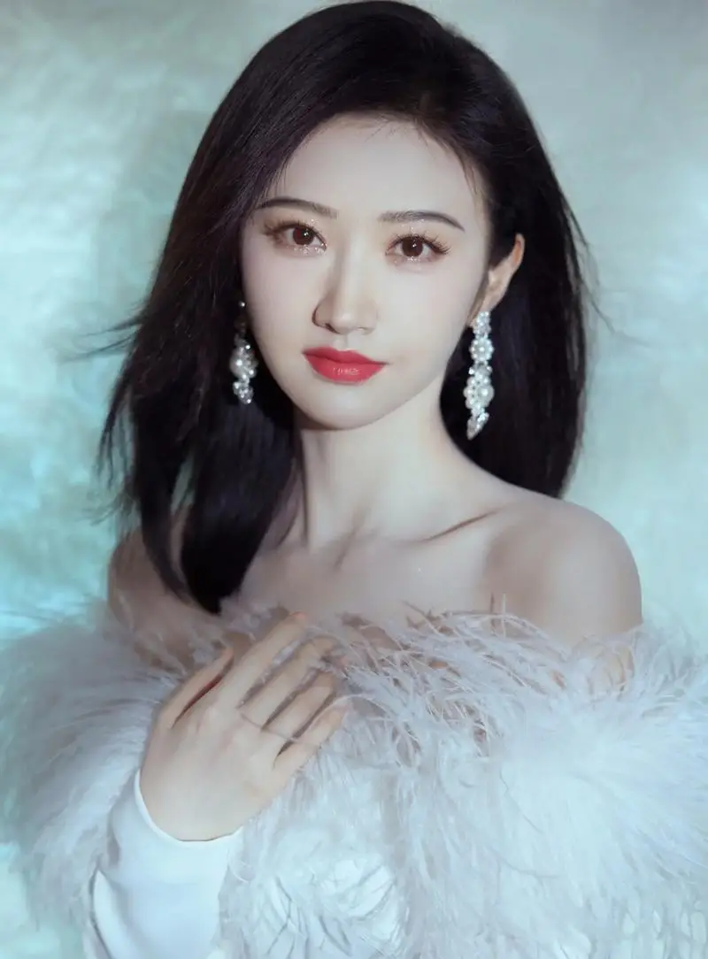 娱乐圈大龄剩女_娱乐圈黄金剩女 感情观念 婚姻选择